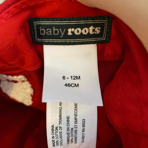 Baby Roots red hat 6-12 months - Picture 3 of 3